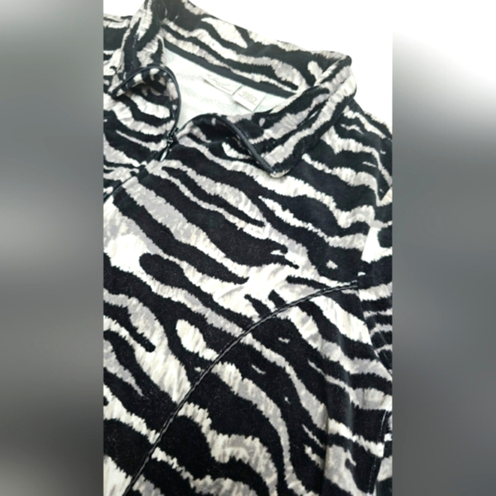 Kim Roger's Black Gray & White Soft Velour Zip up Jacket Zebra Print w/ Pockets - Picture 9 of 11